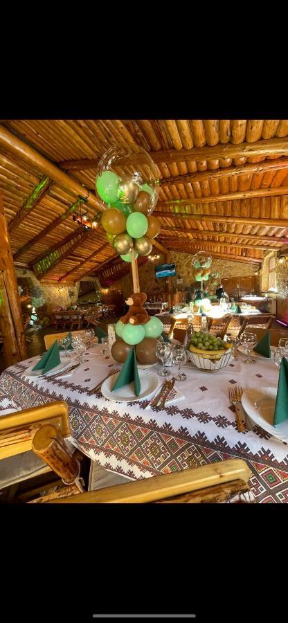 Pensiunea 3 Brazi เซอร์เนช ภายนอก รูปภาพ